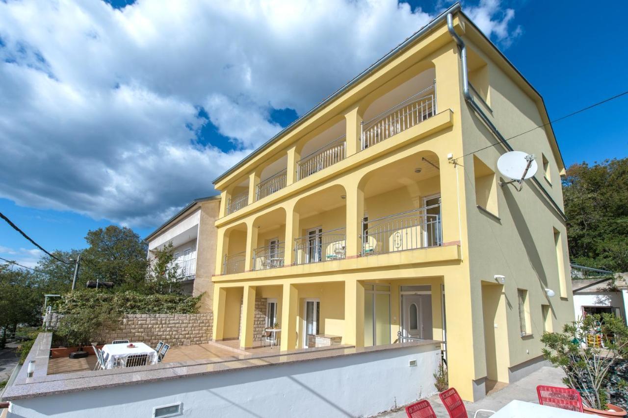 Apartments With A Parking Space Dramalj, Crikvenica - 5592 Экстерьер фото