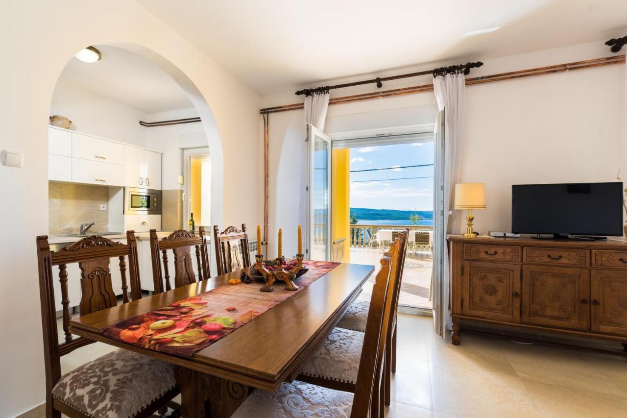Apartments With A Parking Space Dramalj, Crikvenica - 5592 Экстерьер фото
